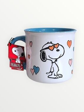Peanuts Snoopy Heart Eyes Mug - White, Blue & Orange